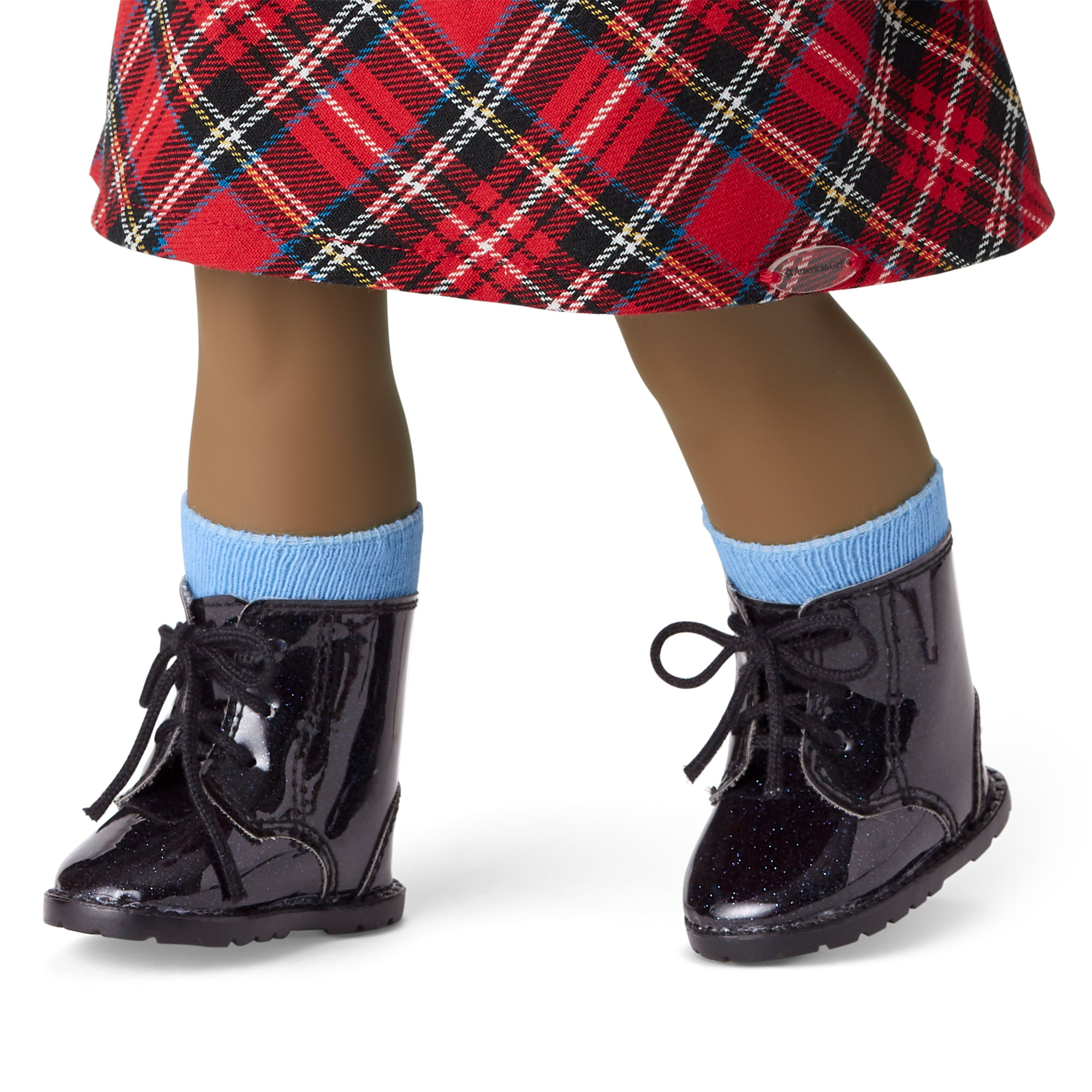 England-Inspired Outfit with Plaid Dress & Accessories | World Traveler