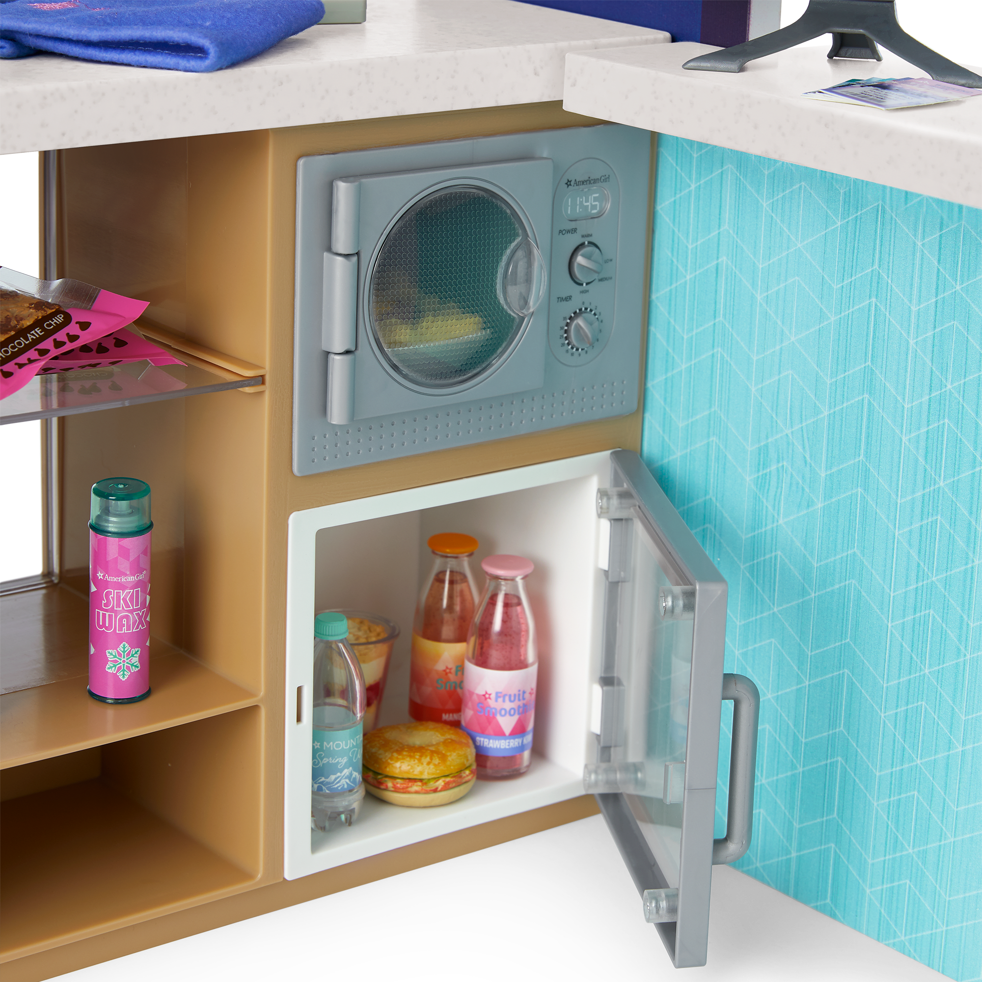 18-Inch Doll Ski & Snack Shop Playset with Pretend Food & Accessories